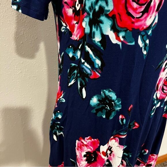 Floral short sleeve dress - Picture 3 of 9